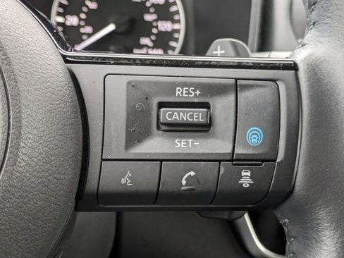 Used 2023 Nissan Rogue SL w/ SL Premium Package image 30