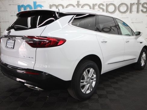 Used 2019 Buick Enclave Essence image 6