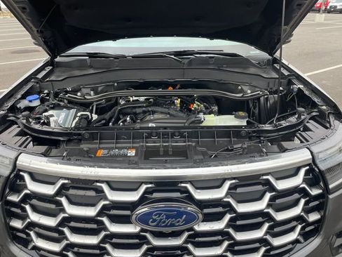 New 2026 Ford Explorer Platinum w/ LUX Leather Package image 36