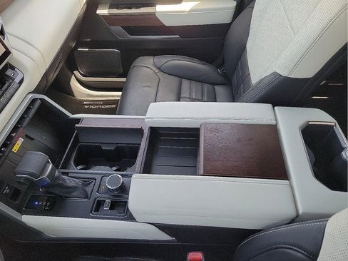 Used 2024 Toyota Sequoia Capstone image 20