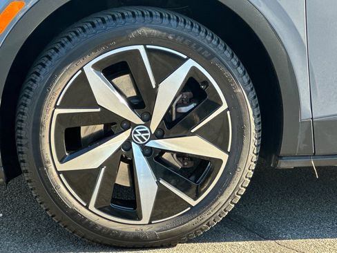 Used 2023 Volkswagen ID.4 Pro S image 33