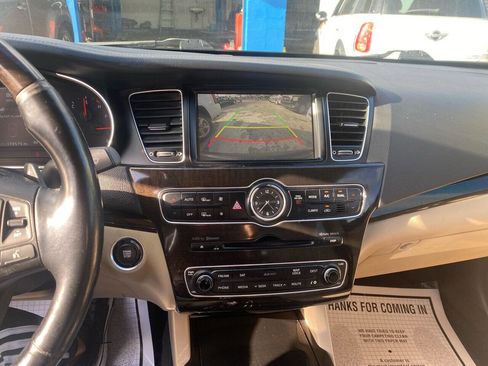 Used 2014 Kia Cadenza Premium w/ Luxury Package image 12