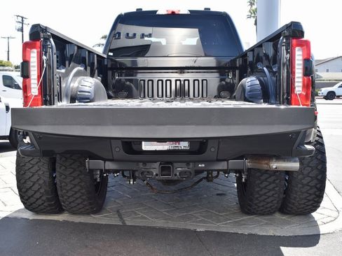 Used 2025 Ford F350 Lariat image 14