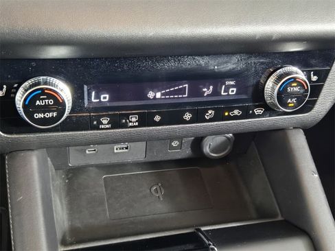 Used 2022 Mitsubishi Outlander SE image 20