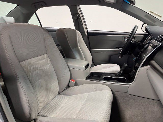 Used 2017 Toyota Camry LE FWD image 10