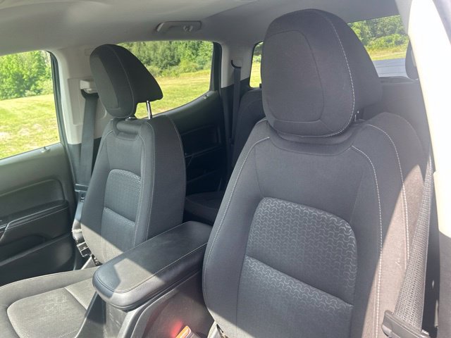 Used 2015 GMC Canyon SLE AWD/4WD image 21