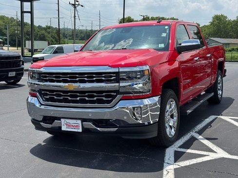 Used 2018 Chevrolet Silverado 1500 LTZ w/ Sport Package AWD/4WD image 8