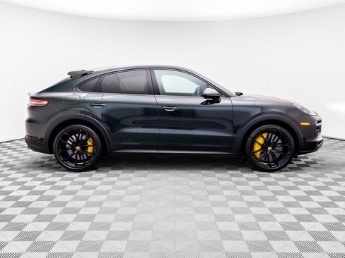 Certified 2022 Porsche Cayenne Turbo GT AWD/4WD image 7