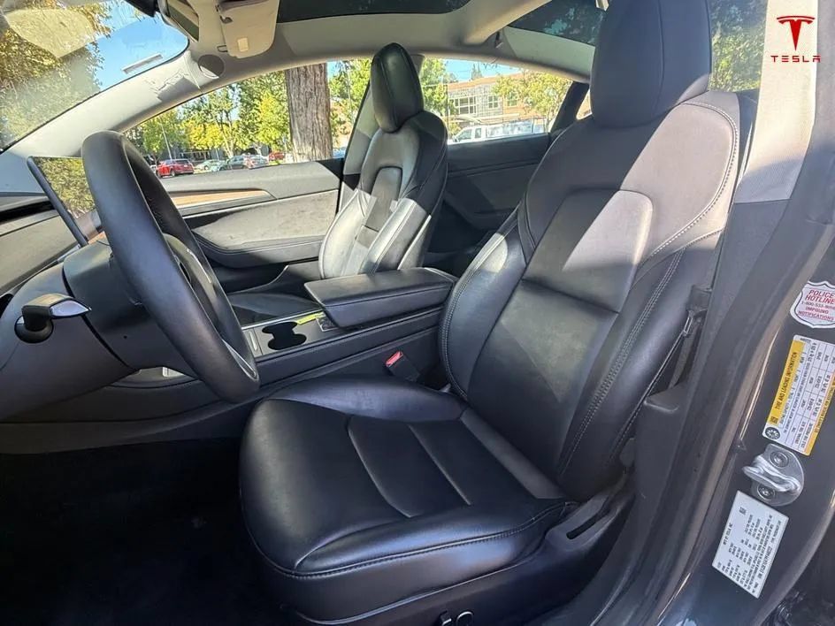 Used 2023 Tesla Model 3 Standard Range RWD image 11