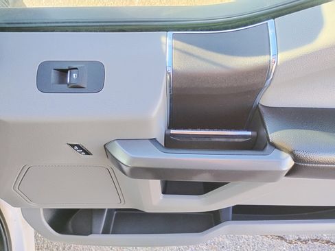 Used 2019 Ford F150 XLT image 31