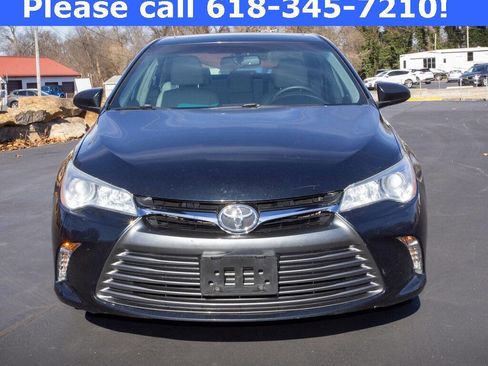 Used 2017 Toyota Camry XLE image 5