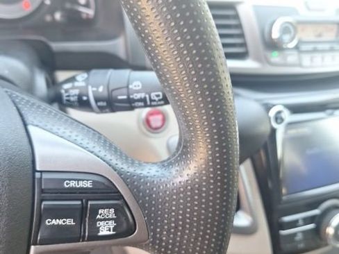 Used 2015 Honda Odyssey EX image 15