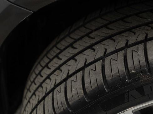 Used 2019 BMW 530i xDrive w/ Premium Package AWD/4WD image 38