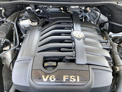 Used 2011 Volkswagen Touareg VR6 AWD/4WD image 30