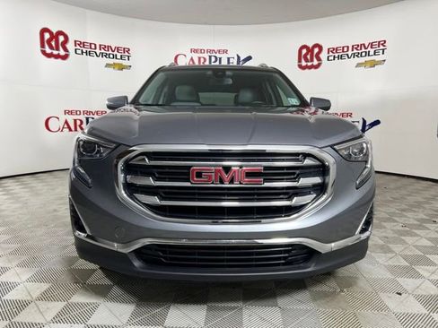Used 2020 GMC Terrain SLT w/ Preferred Package image 2