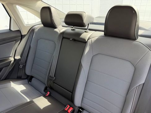 New 2026 Volkswagen Jetta SE FWD image 18