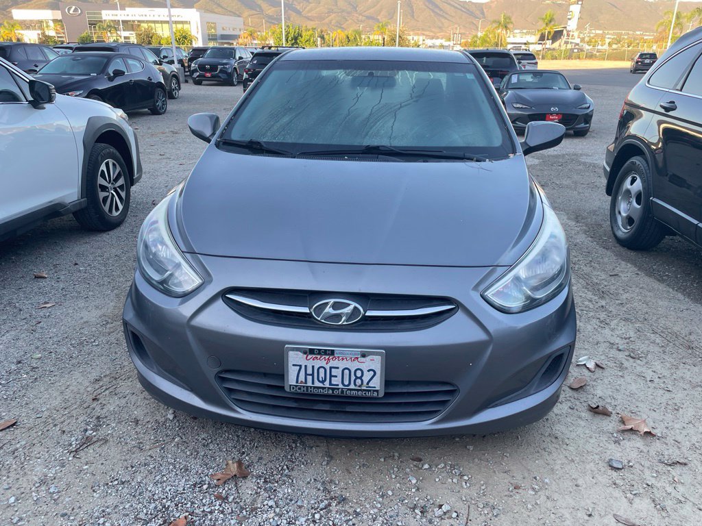 Used 2015 Hyundai Accent GLS FWD image 2