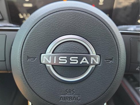 Used 2025 Nissan Kicks SR AWD/4WD image 22