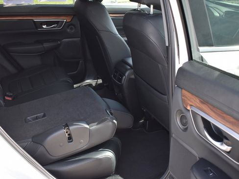 Used 2022 Honda CR-V Touring image 18