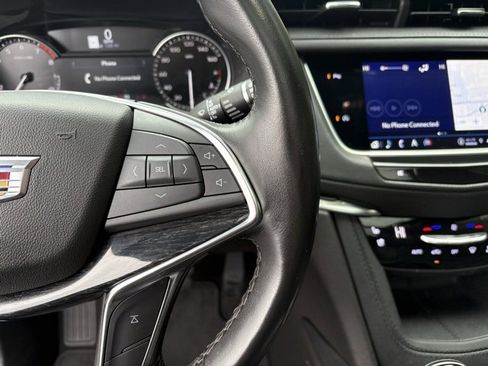 Used 2023 Cadillac XT5 Premium Luxury image 23