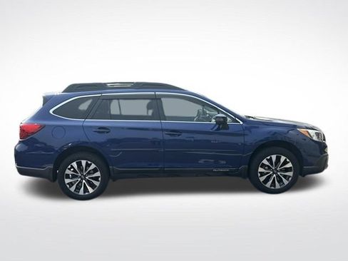 Used 2016 Subaru Outback 2.5i Limited AWD/4WD image 9