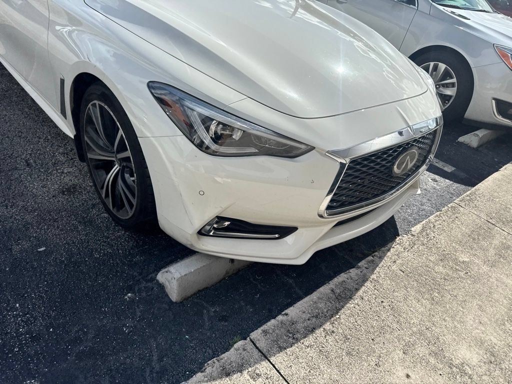 Used 2022 INFINITI Q60 3.0t Luxe w/ Cargo Package RWD image 2