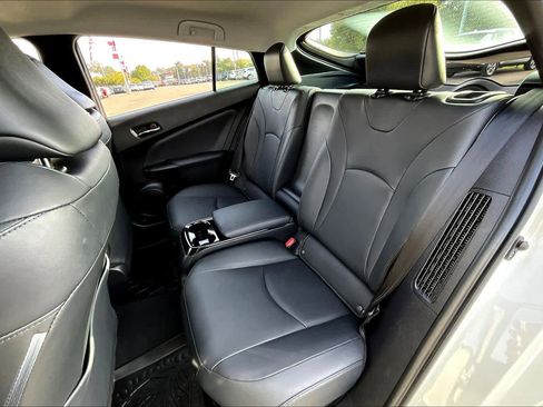 Used 2019 Toyota Prius Prime Advanced image 20