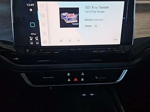 New 2026 Volkswagen Atlas SEL image 32