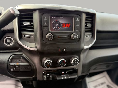 Used 2020 RAM 3500 Big Horn image 44