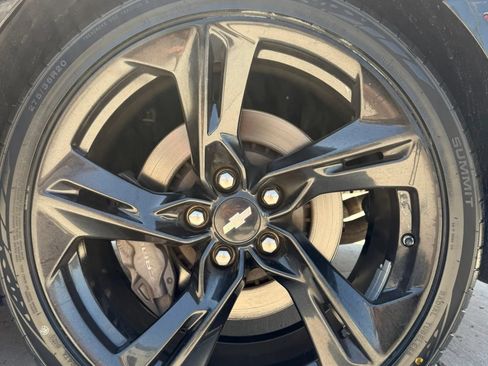 Used 2019 Chevrolet Camaro SS RWD image 18