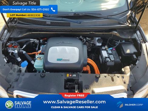 Used 2018 Kia Soul EV + w/ Sun & Fun Package image 15