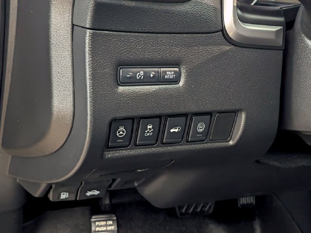Used 2020 Nissan Murano SL w/ Moonroof Package AWD/4WD image 14