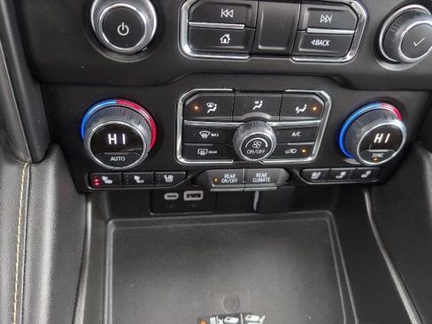 Used 2023 Chevrolet Suburban Premier w/ Premium Package image 36