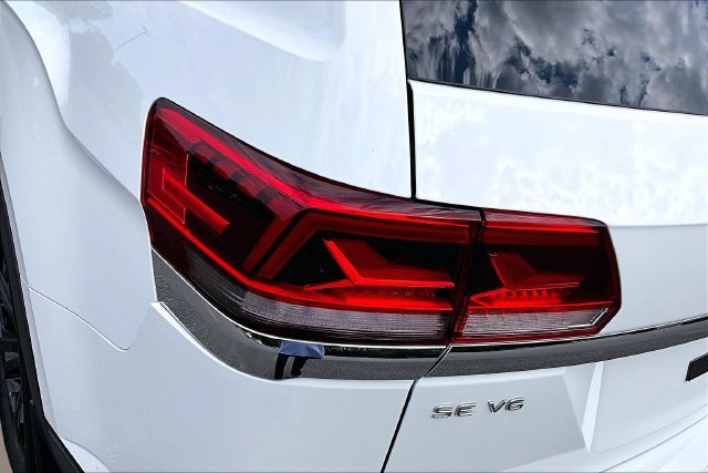 Used 2023 Volkswagen Atlas SE w/ Panoramic Sunroof Package FWD image 22
