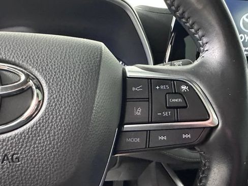 Used 2021 Toyota Highlander XSE AWD/4WD image 28