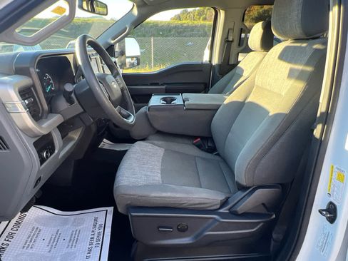 Used 2023 Ford F250 XLT image 11