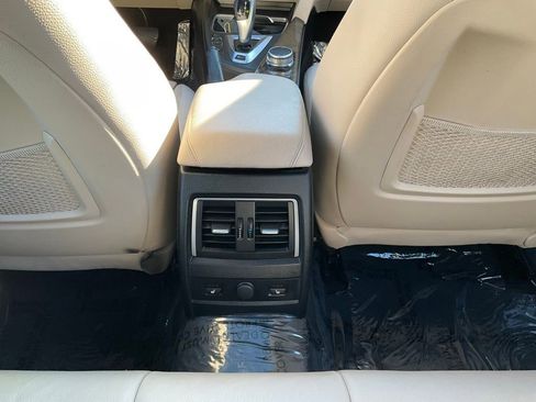 Used 2017 BMW 330e image 33