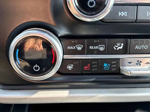 Used 2024 Ford Expedition Max XLT image 42