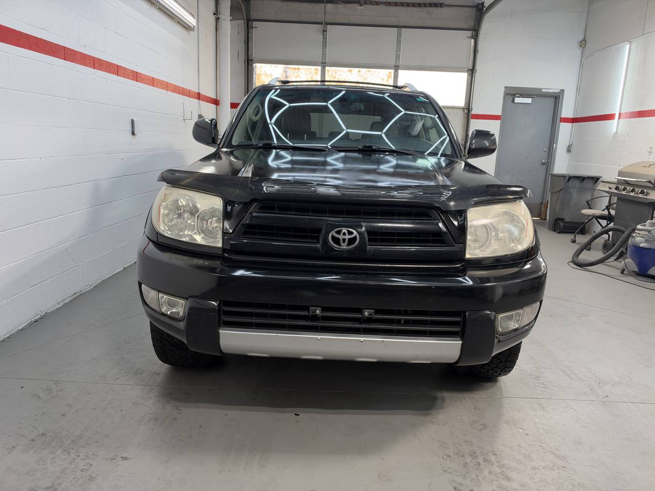Used 2004 Toyota 4Runner Limited AWD/4WD image 11