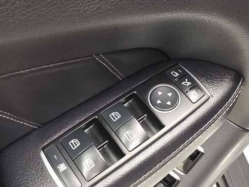 Used 2015 Mercedes-Benz GL 450 4MATIC image 29