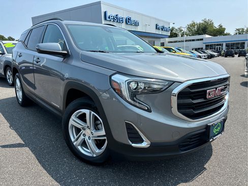 Certified 2020 GMC Terrain SLE w/ Driver Convenience Package AWD/4WD image 3