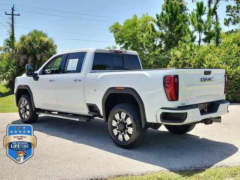 Certified 2025 GMC Sierra 2500 Denali w/ Technology Package AWD/4WD image 3