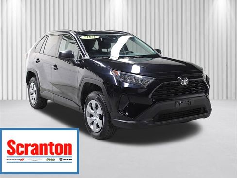 Used 2021 Toyota RAV4 LE AWD/4WD image 1