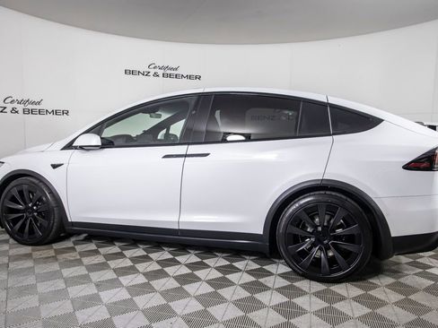 Used 2022 Tesla Model X Plaid image 14
