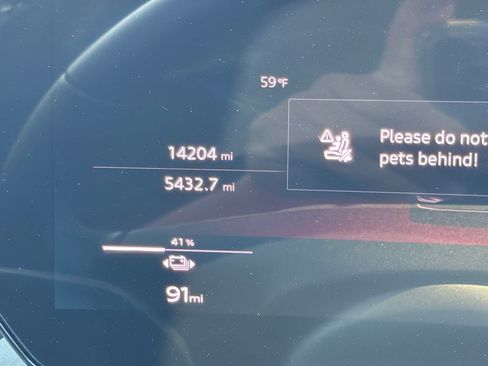 Used 2025 Audi Q6 e-tron Premium Plus w/ Premium Plus AWD/4WD image 26
