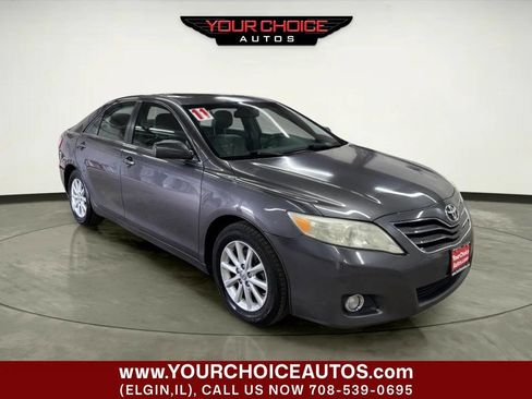 Used 2011 Toyota Camry XLE w/ SE/XLE Extra-Value Pkg FWD image 9