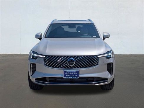 New 2026 Volvo XC90 T8 Plus w/ Protection Package Premier AWD/4WD image 4