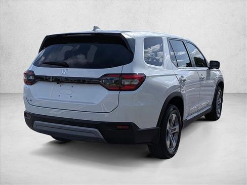 Certified 2024 Honda Pilot EX-L image 5