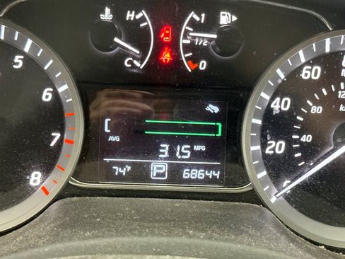 Used 2015 Nissan Sentra SV FWD image 10