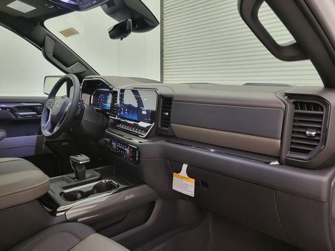 New 2026 Chevrolet Silverado 1500 ZR2 image 43